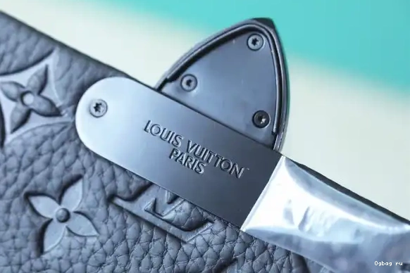 LOUIS Messenger VUITTON S-Cape 0608